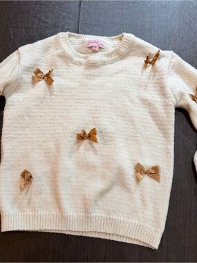 Paisley Lane Girls Size 10 Cream Sweater with Gold Bows